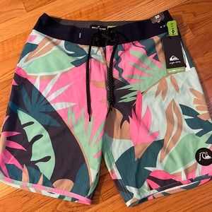 Mens Quicksilver Boardshort in 30 waist